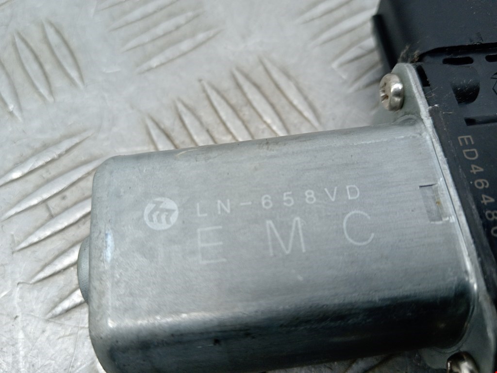 Моторчик люка (мотор двигатель электролюка) TESLA Model S I 2012-н.в.