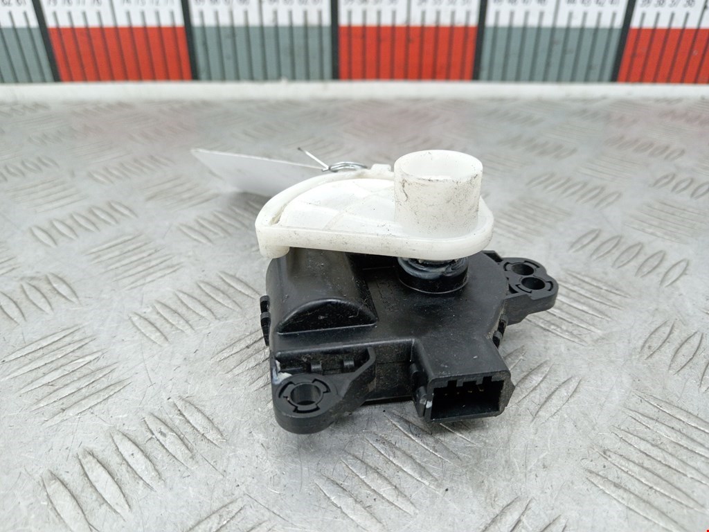 Моторчик заслонки печки TESLA Model S I 2012-н.в.