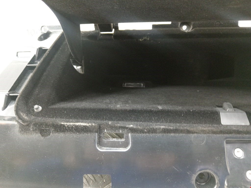 Бардачок TESLA Model S I 2012-н.в.