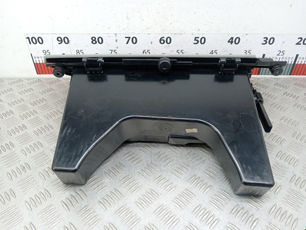 Бардачок TESLA Model S I 2012-н.в.