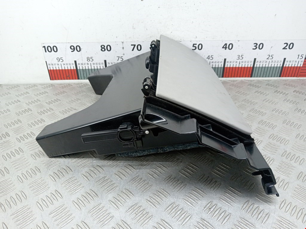 Бардачок TESLA Model S I 2012-н.в.