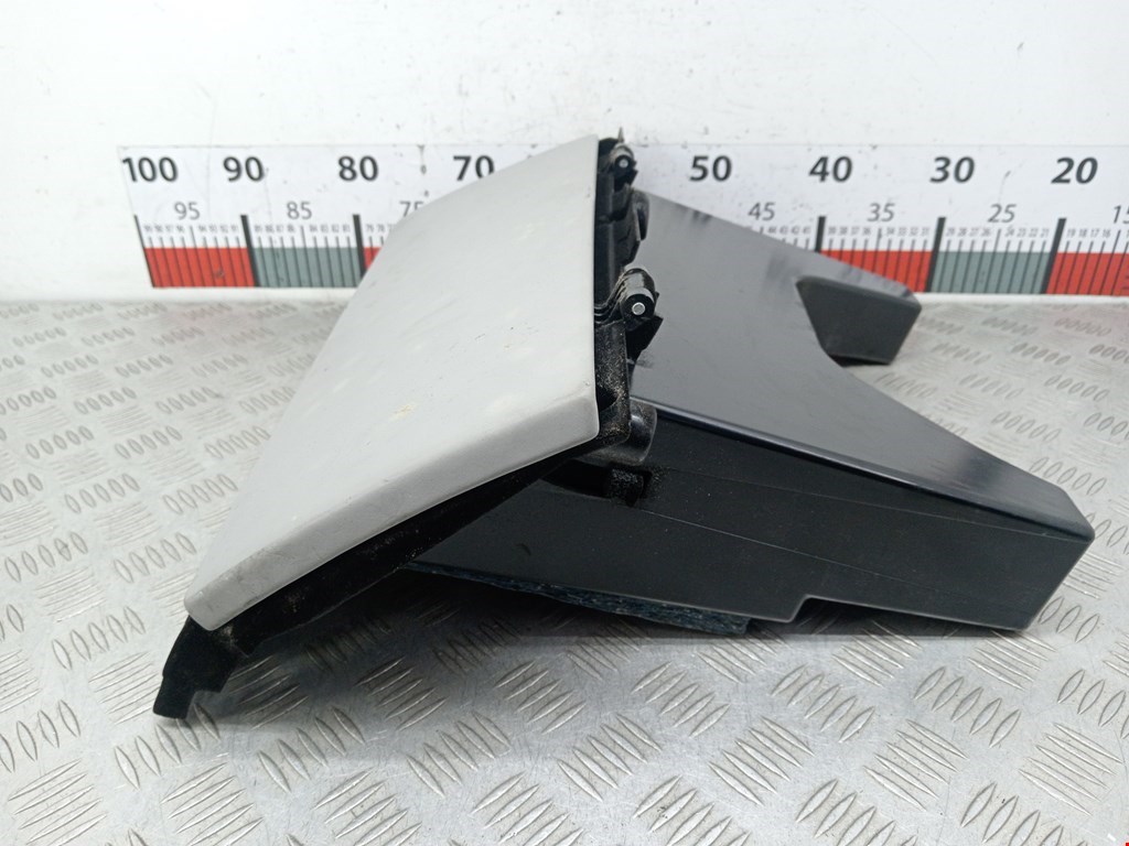 Бардачок TESLA Model S I 2012-н.в.