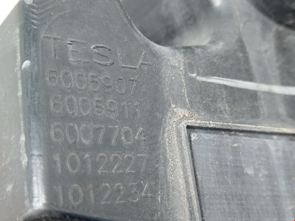 Фара правая TESLA Model S I 2012-н.в.