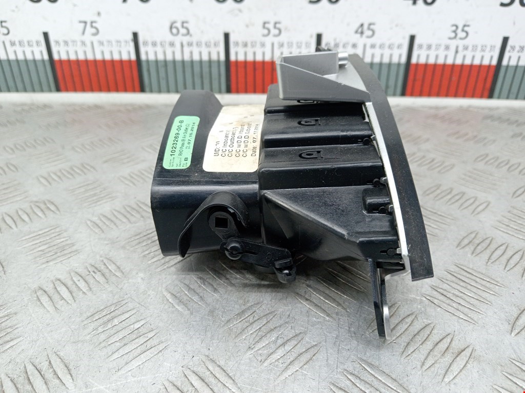 Дефлектор воздушный TESLA Model S I 2012-н.в.