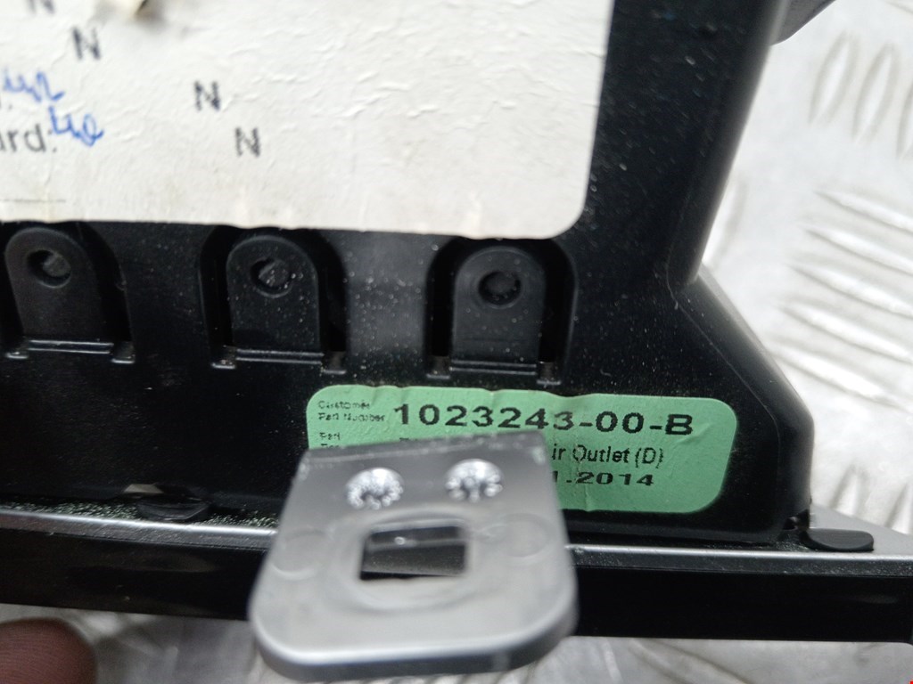 Дефлектор воздушный TESLA Model S I 2012-н.в.