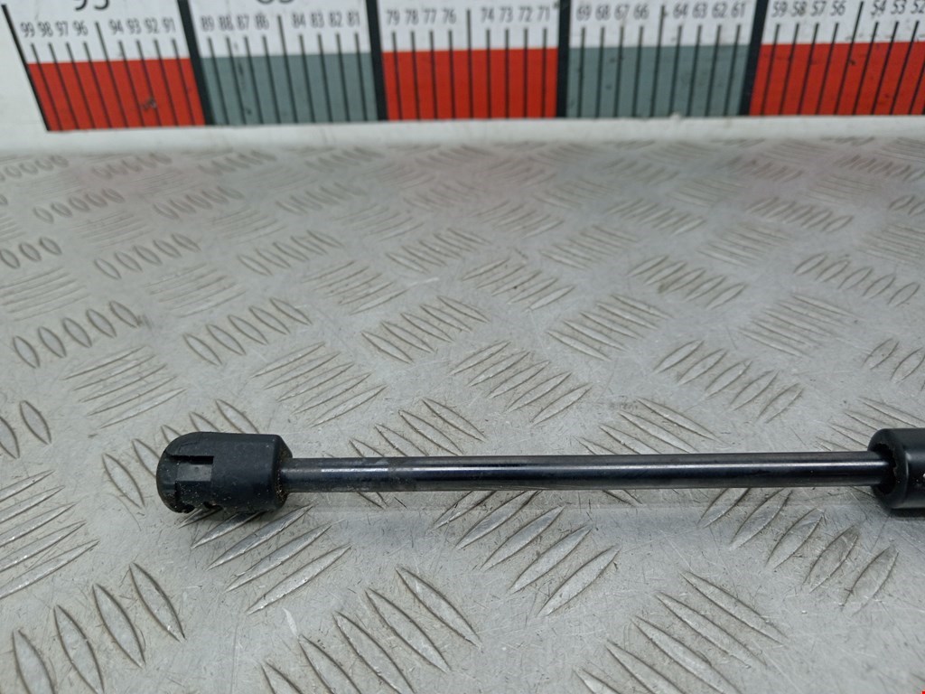 Амортизатор капота левый=правый TESLA Model S I 2012-н.в.