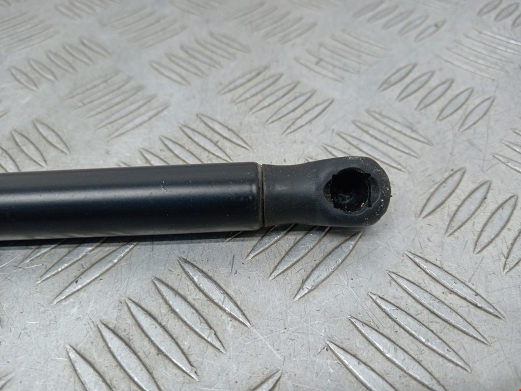 Амортизатор капота левый=правый TESLA Model S I 2012-н.в.