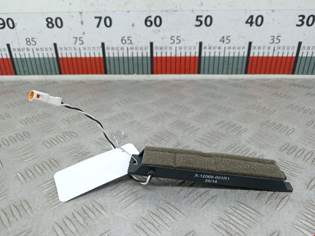 Антенна TESLA Model S I 2012-н.в.