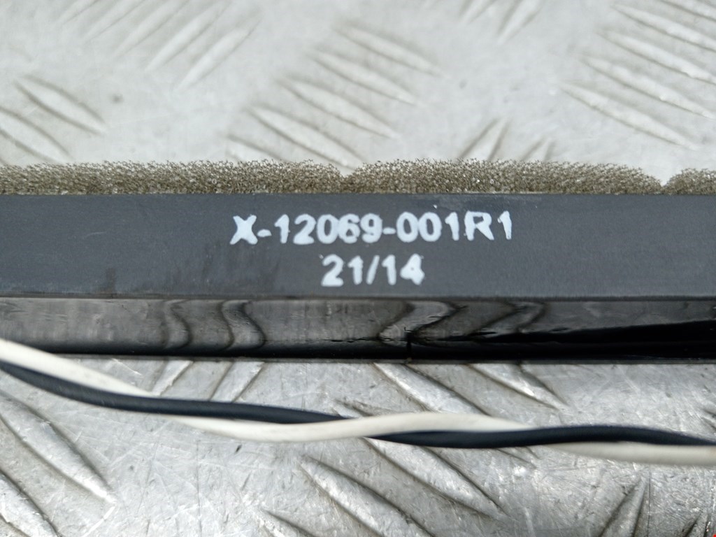 Антенна TESLA Model S I 2012-н.в.