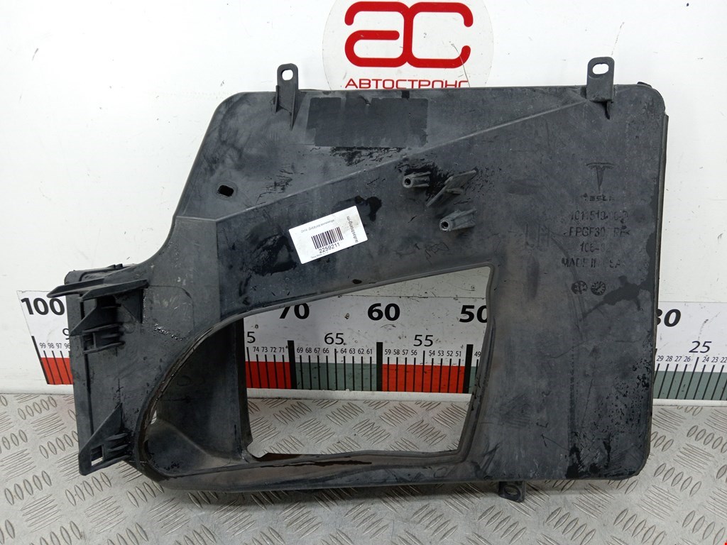 Диффузор (кожух) вентилятора TESLA Model S I 2012-н.в.