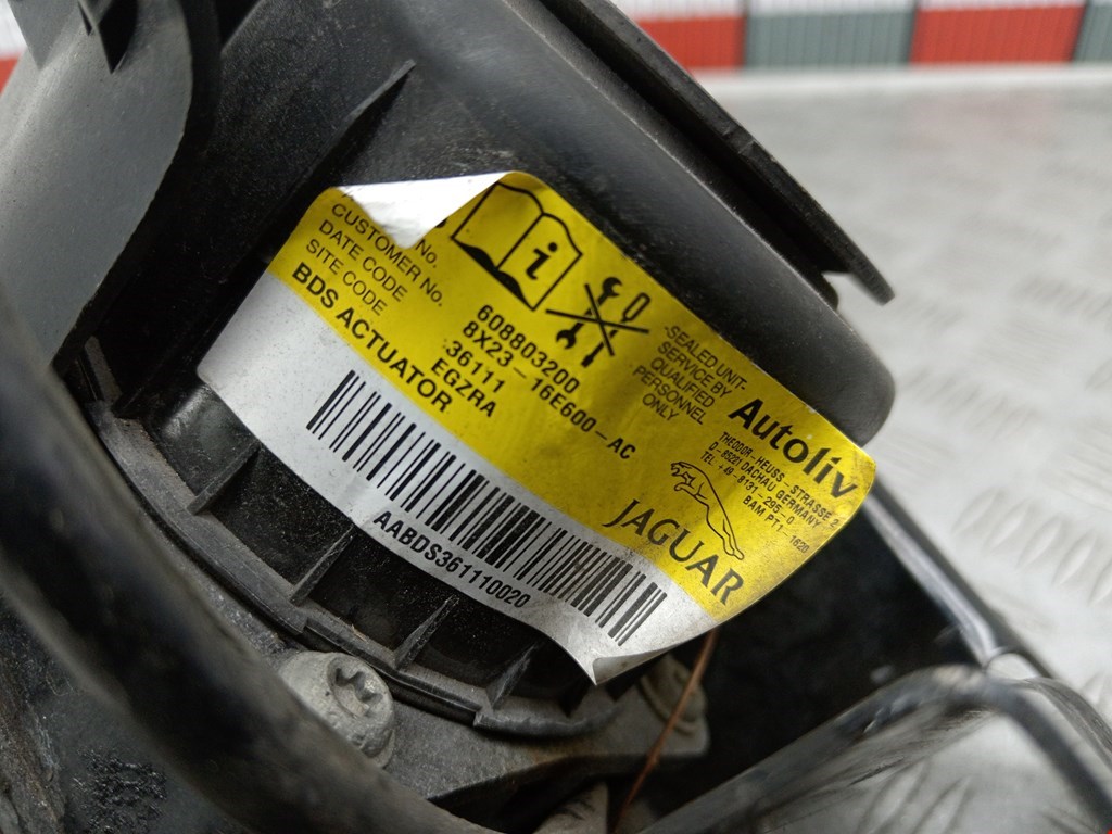 Подушка безопасности защиты пешеходов JAGUAR XF X250 2007-2015