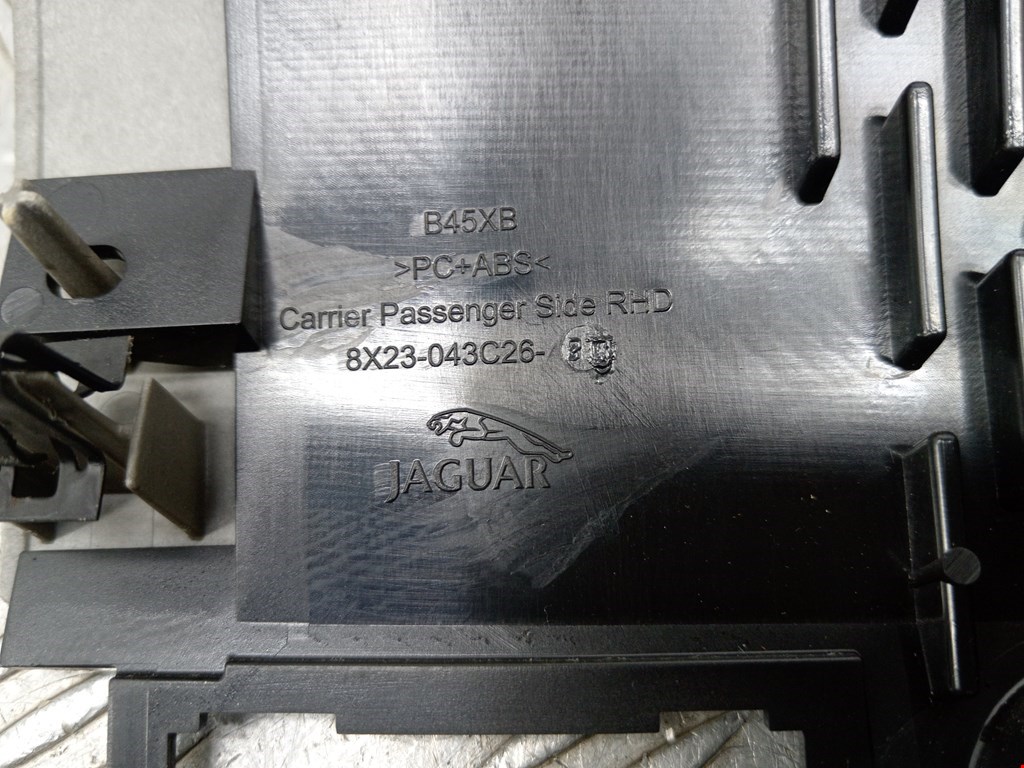 Накладка декоративная JAGUAR XF X250 2007-2015