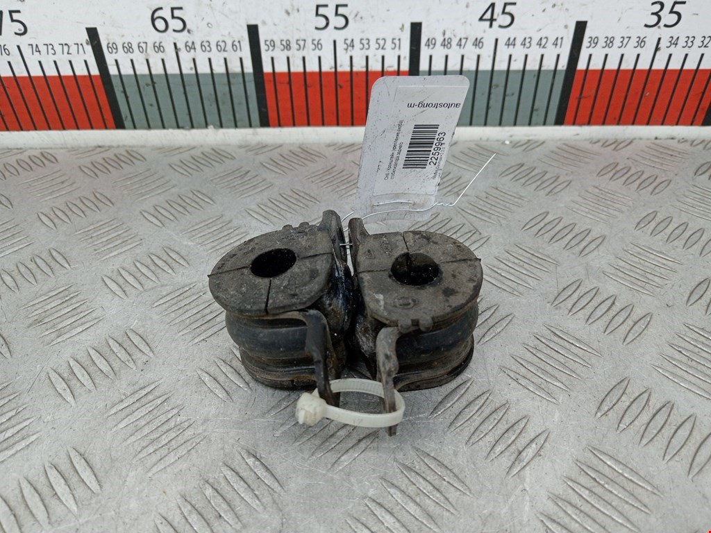 Кронштейн (крепление скоба) стабилизатора заднего Nissan Qashqai+2 (2008-2013)