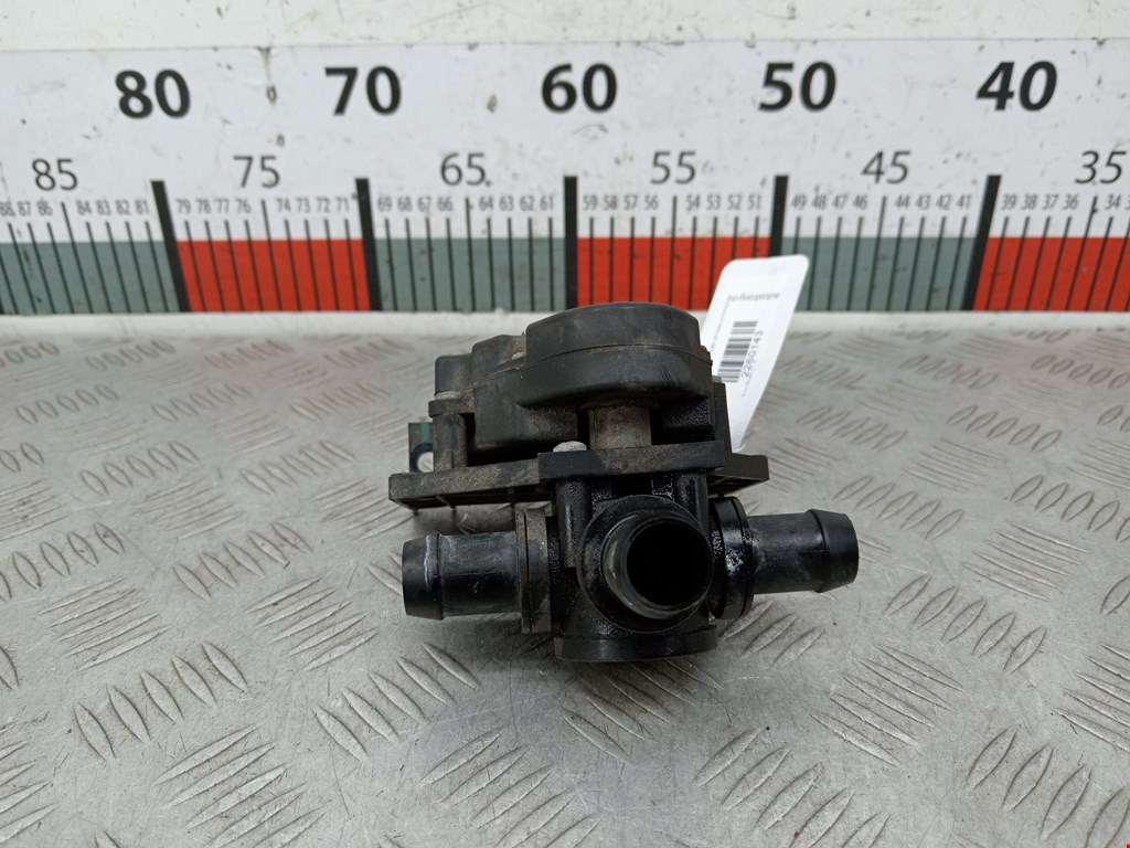 Тройник системы охлаждения TESLA Model S I 2012-н.в.