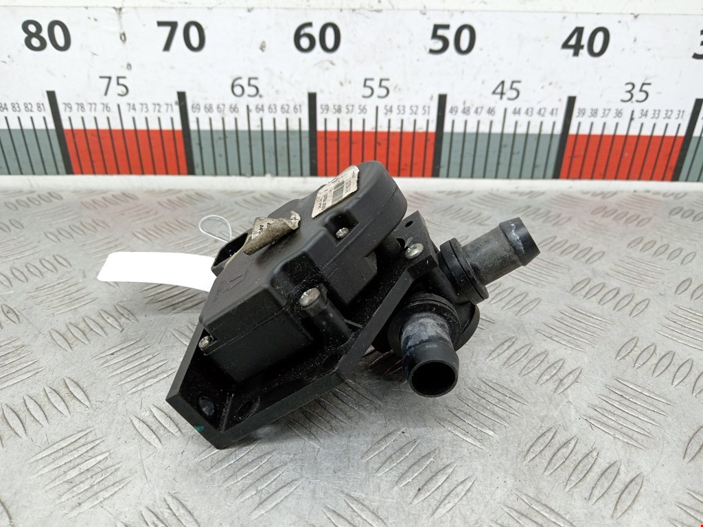 Тройник системы охлаждения TESLA Model S I 2012-н.в.