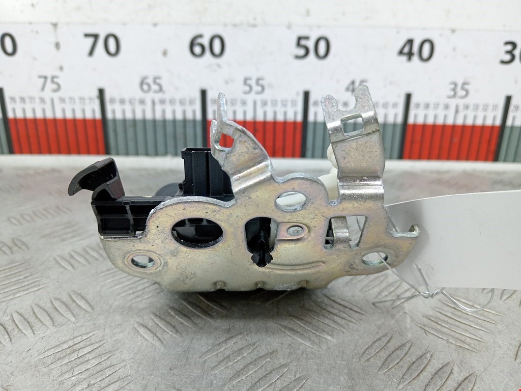 Замок багажника (крышки двери) AUDI A6 C7 2011-2018