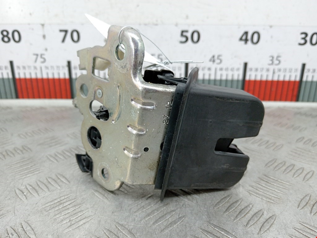 Замок багажника (крышки двери) AUDI A6 C7 2011-2018