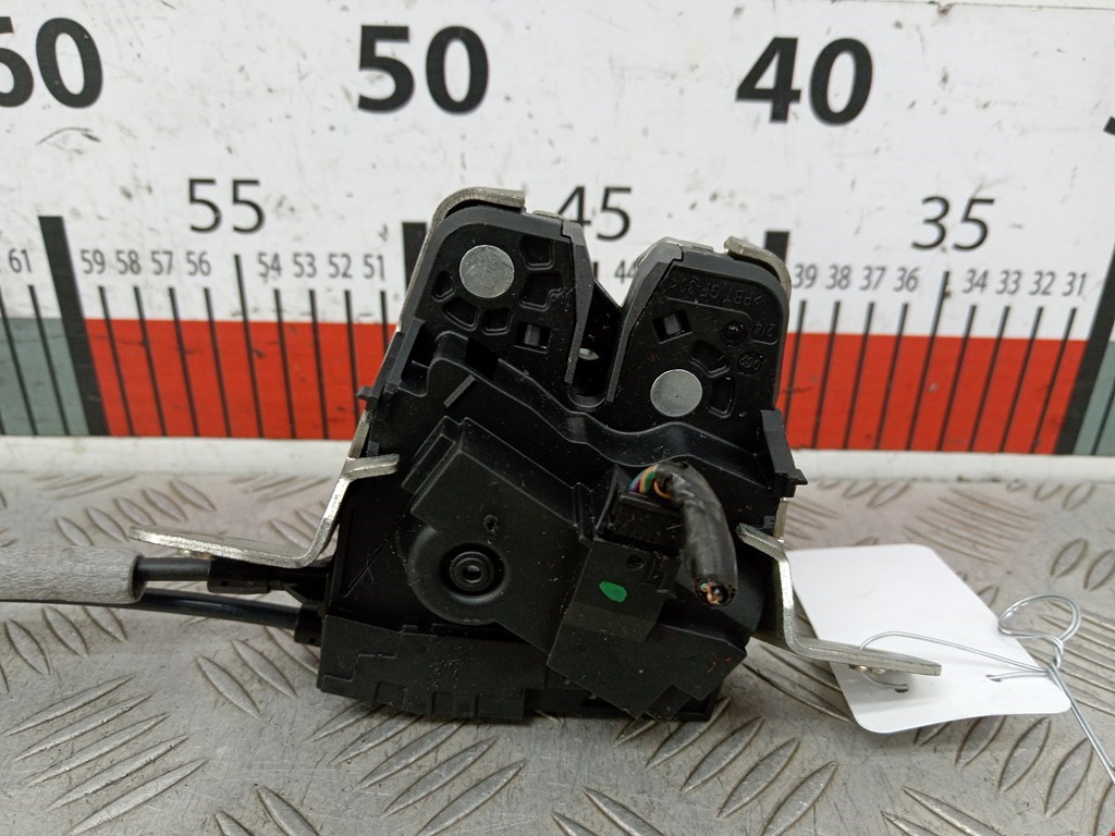 Замок багажника (крышки двери) TESLA Model S I 2012-н.в.