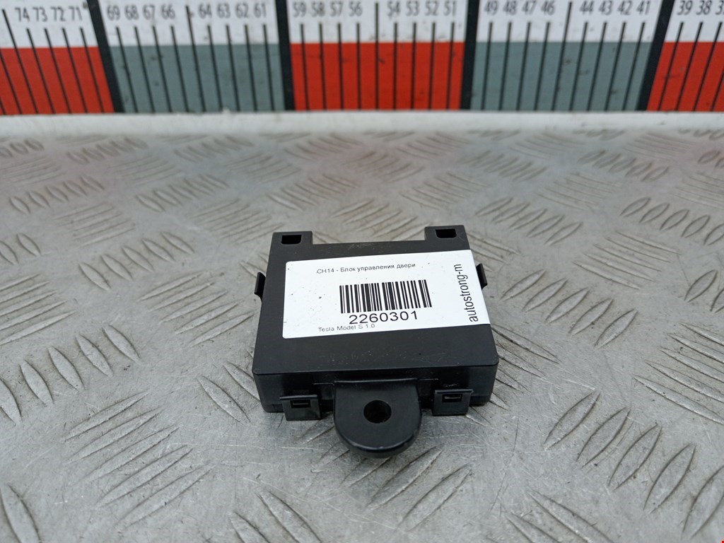 Блок управления двери Tesla Model S (2012-2023)