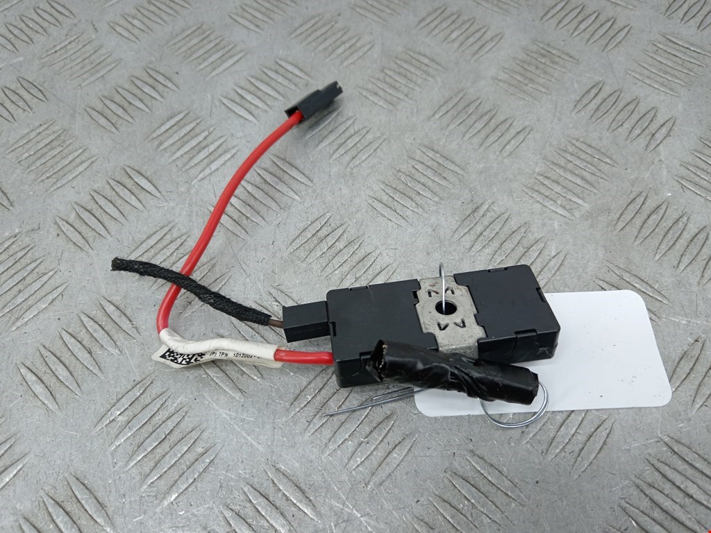 Антенна TESLA Model S I 2012-н.в.