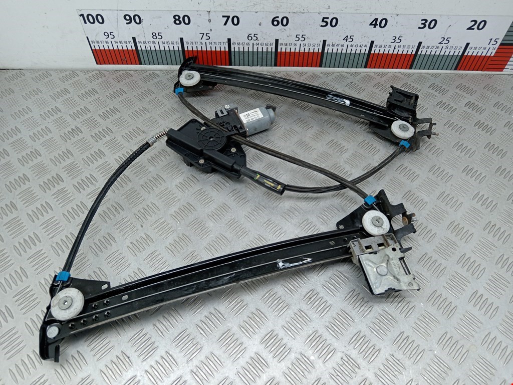 Стеклоподъемник передний правый TESLA Model S I 2012-н.в.
