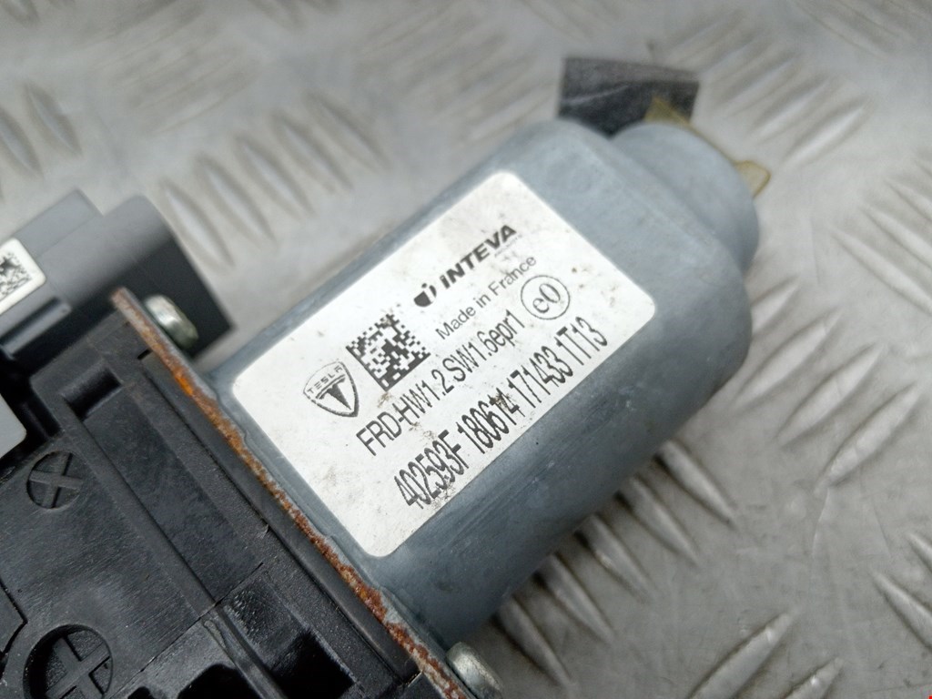 Стеклоподъемник передний правый TESLA Model S I 2012-н.в.