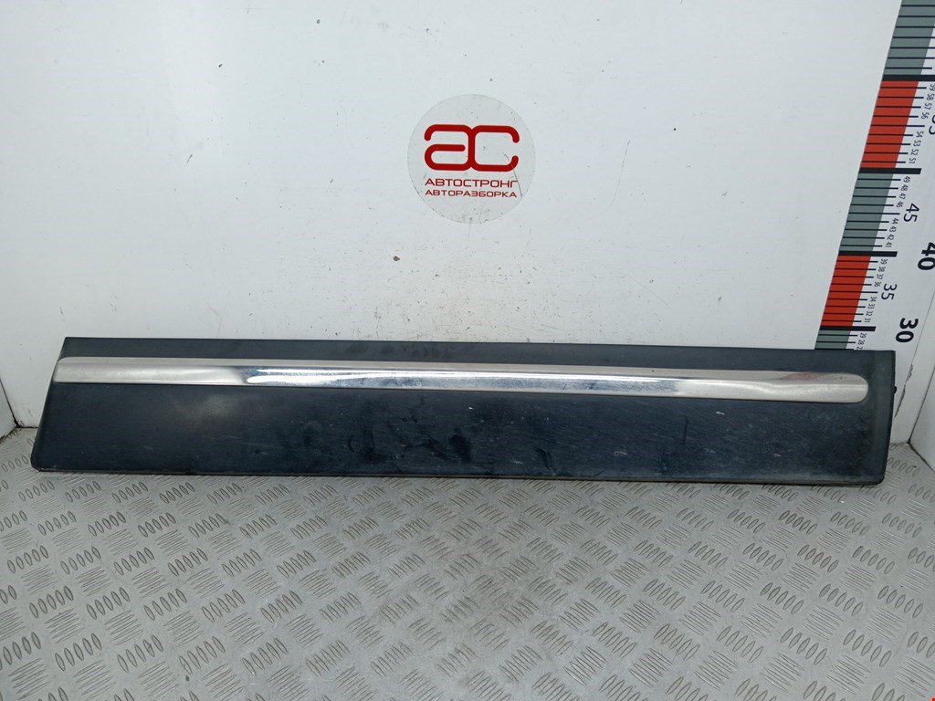 Накладка (молдинг) двери передней правой Nissan Qashqai+2 (2008-2013)