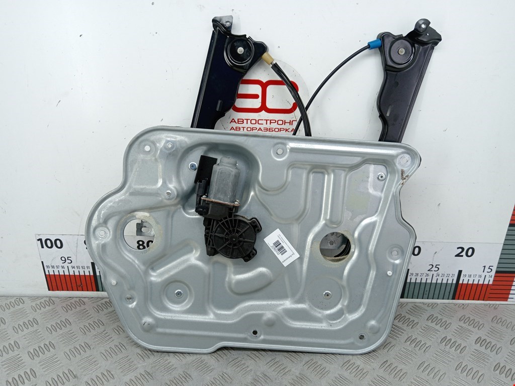 Стеклоподъемник передний правый NISSAN Qashqai J10 2006-2013