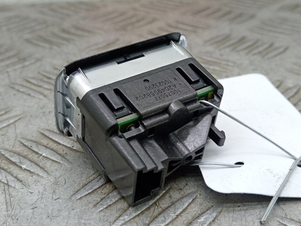 Кнопка стеклоподъемника TESLA Model S I 2012-н.в.