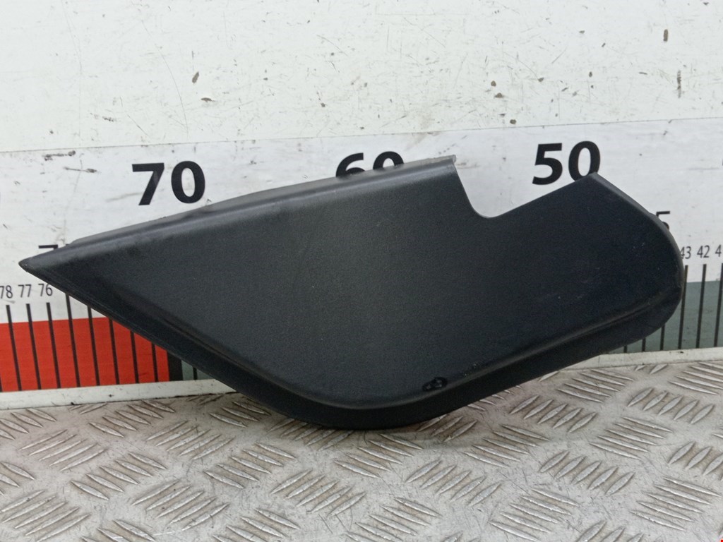 Накладка декоративная внутренняя (заглушка) зеркала правого Nissan Qashqai+2 (2008-2013)