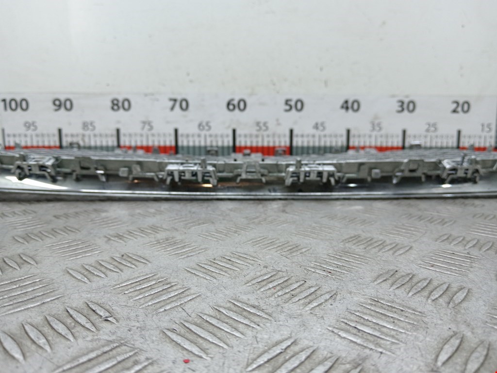 Решетка радиатора JAGUAR XF X250 2007-2015