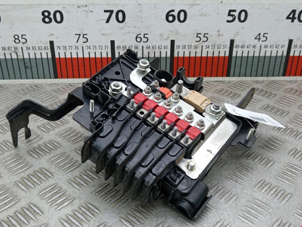 Датчик уровня в бачок омывателя TESLA Model S I 2012-н.в.