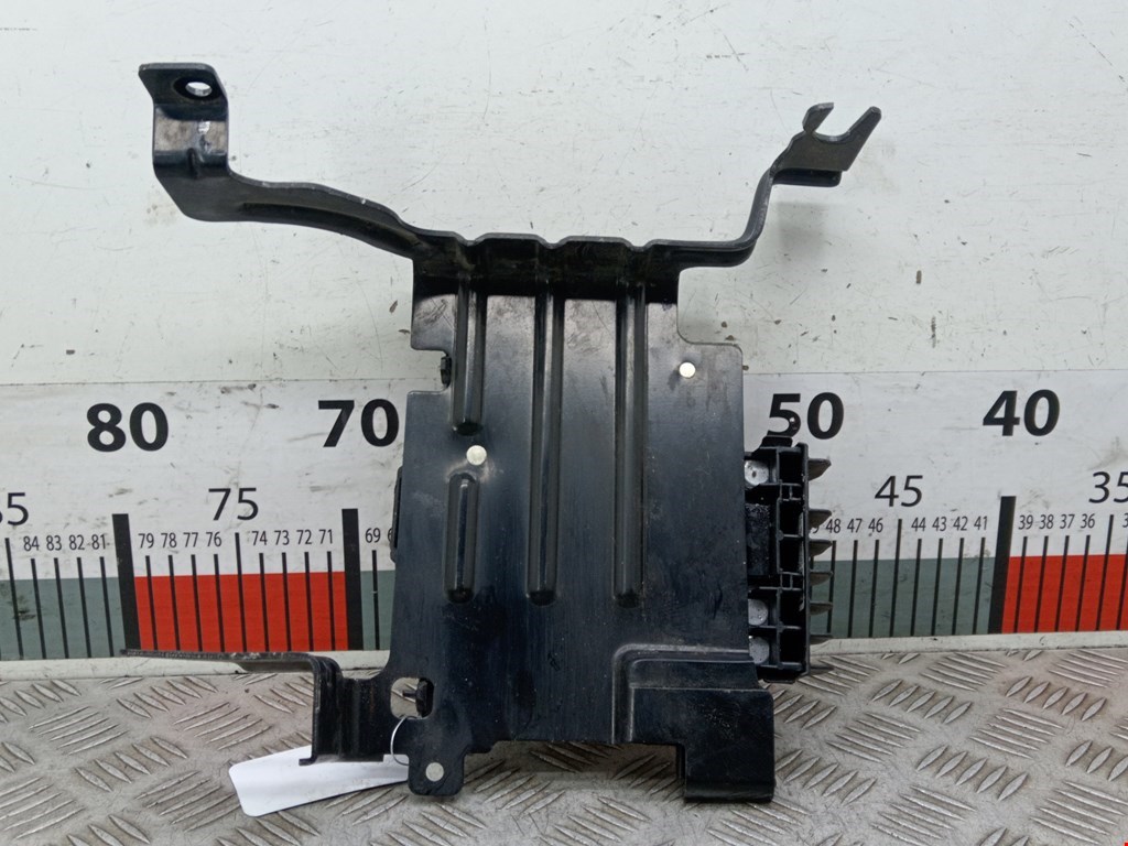 Датчик уровня в бачок омывателя TESLA Model S I 2012-н.в.