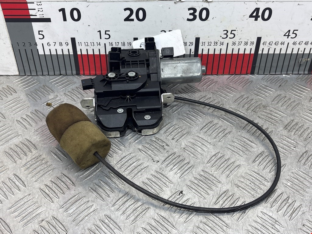 Замок багажника (крышки двери) MERCEDES-BENZ S-Class V W221 2005-2013