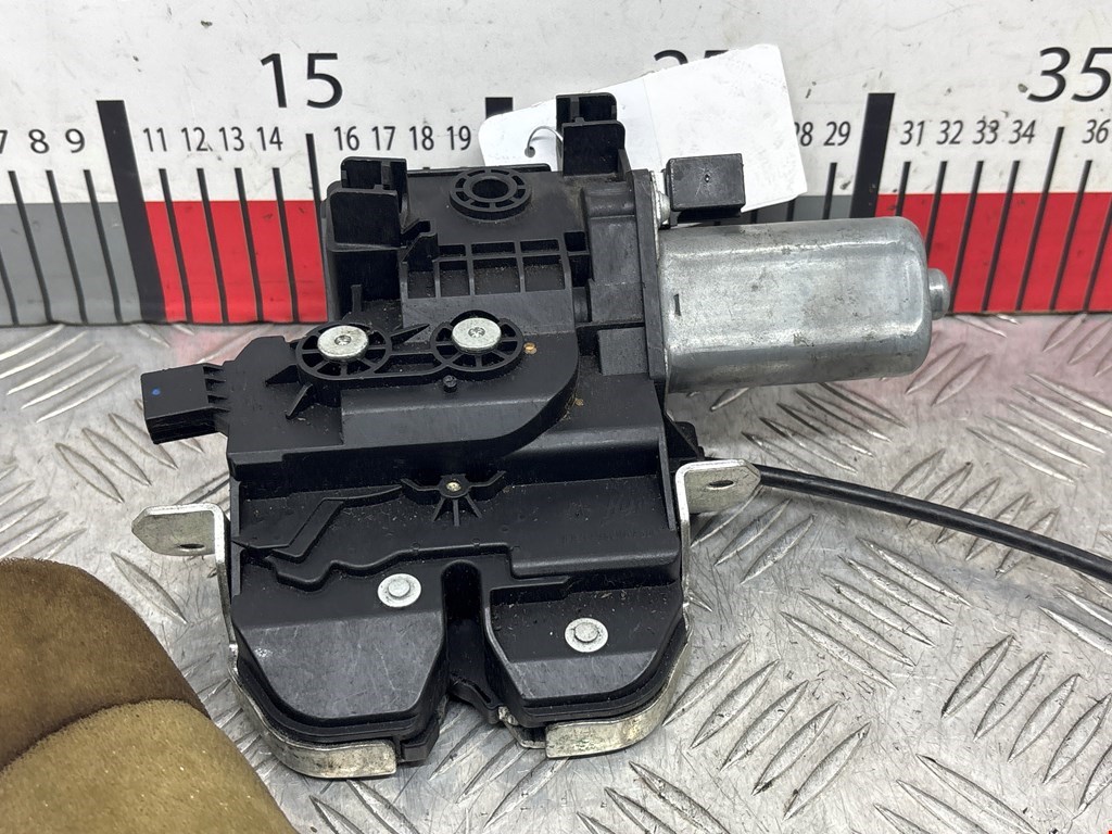 Замок багажника (крышки двери) MERCEDES-BENZ S-Class V W221 2005-2013