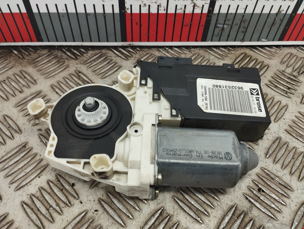 Стеклоподъемник передний левый CITROEN C5 I 2001-2008