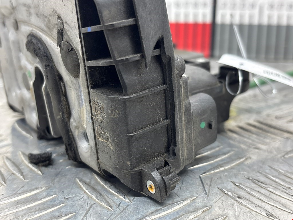 Замок двери передней левой MERCEDES-BENZ C-Class C-klasse W205 2014-н.в.