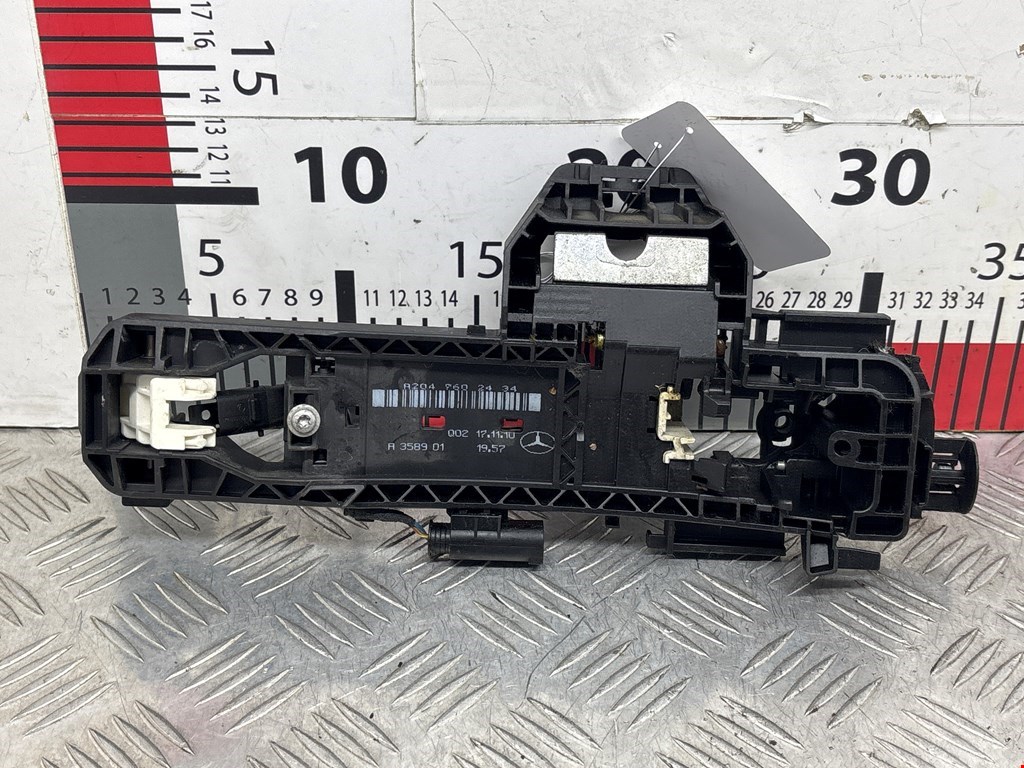 Кронштейн ручки MERCEDES-BENZ C-Class C-klasse W204 2007-2015