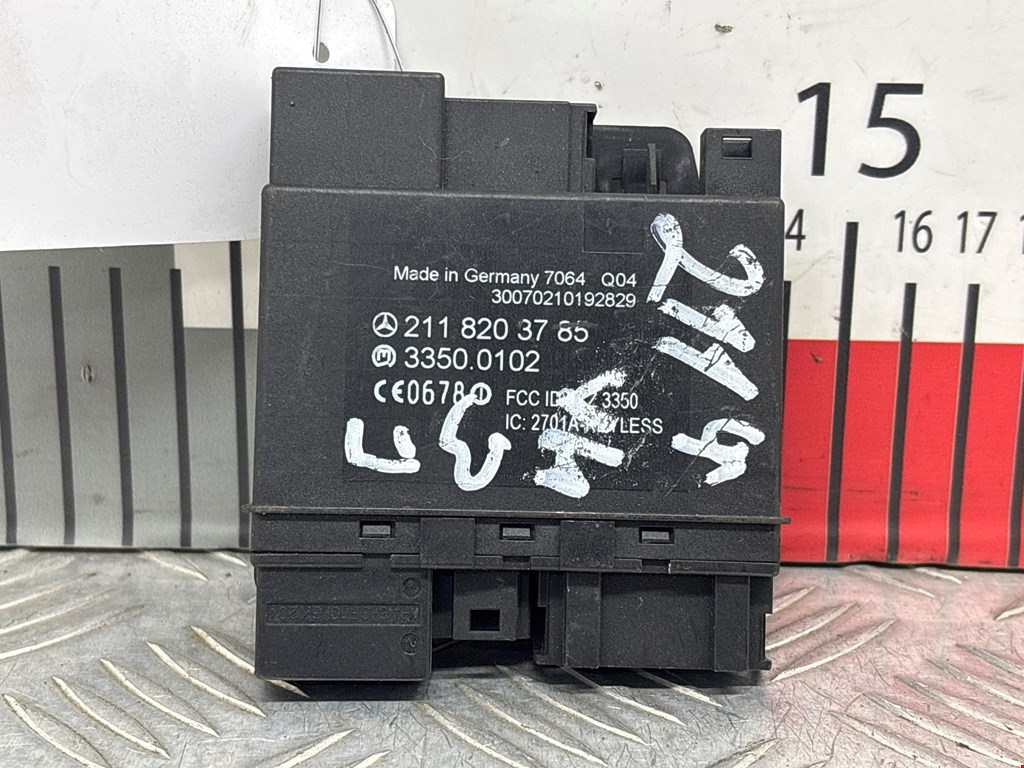 Блок управления двери Mercedes E-Class (W211) (2002-2009)