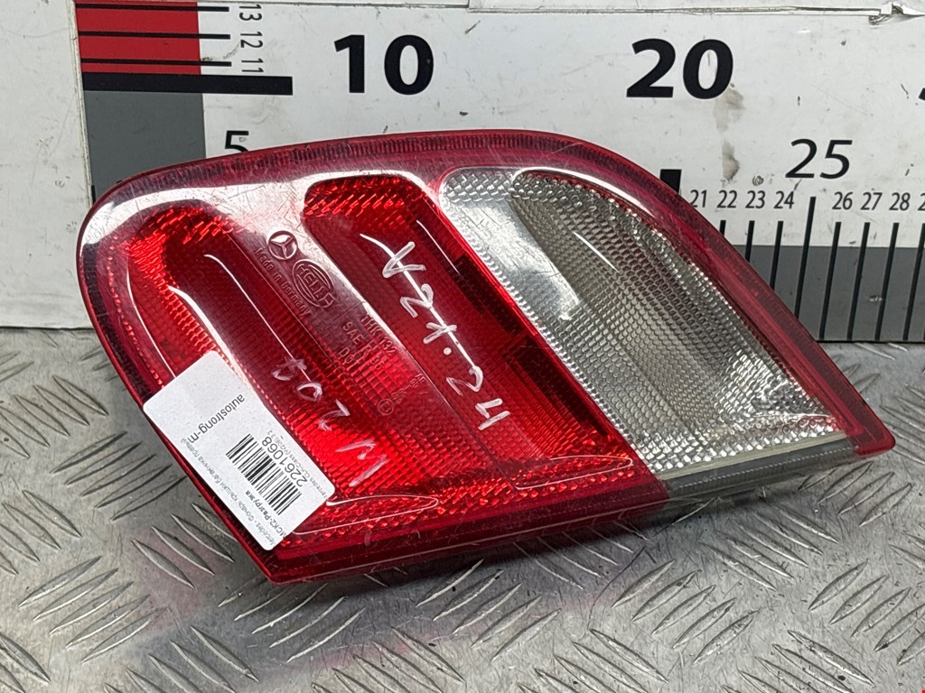 Фонарь задний внутренний правый MERCEDES-BENZ CLK-Class W208 1997-2002