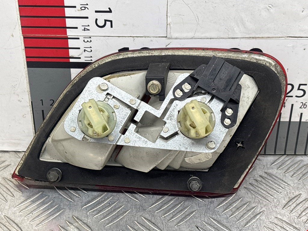 Фонарь задний внутренний правый MERCEDES-BENZ CLK-Class W208 1997-2002