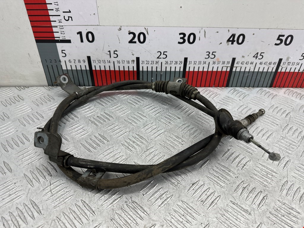 Тросик стояночного тормоза Mitsubishi ASX (2010-2023)