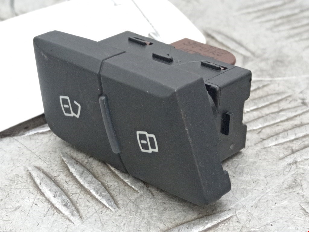 Кнопка центрального замка AUDI A6 C7 2011-2018