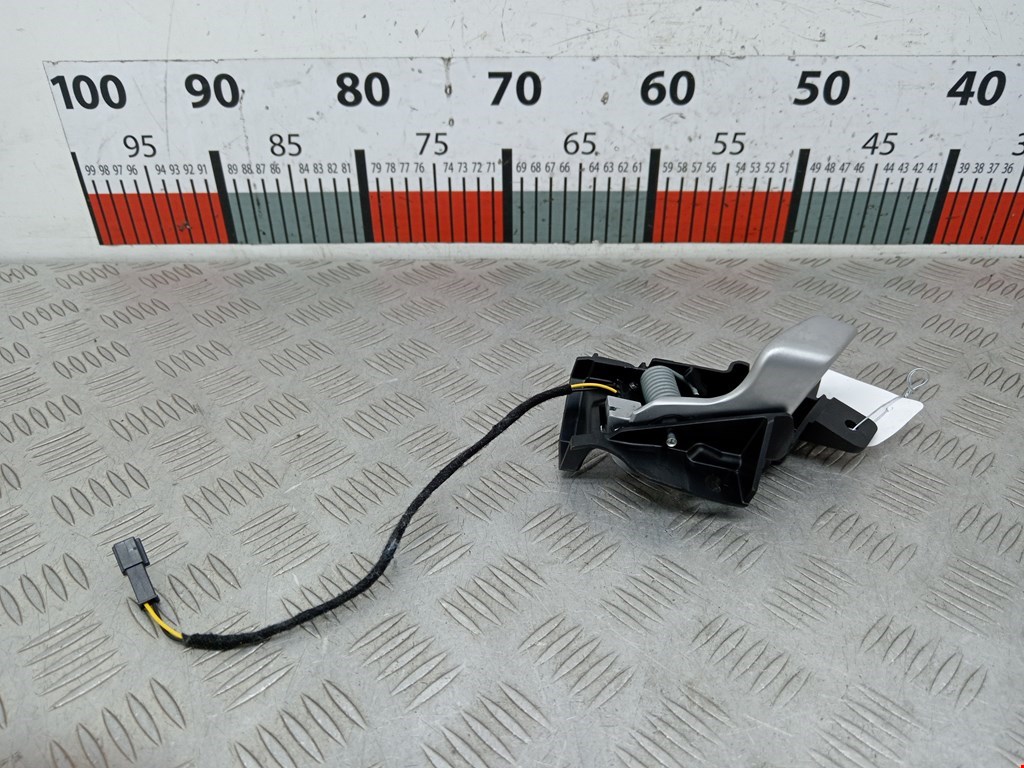 Ручка дверная задняя внутренняя левая TESLA Model S I 2012-н.в.