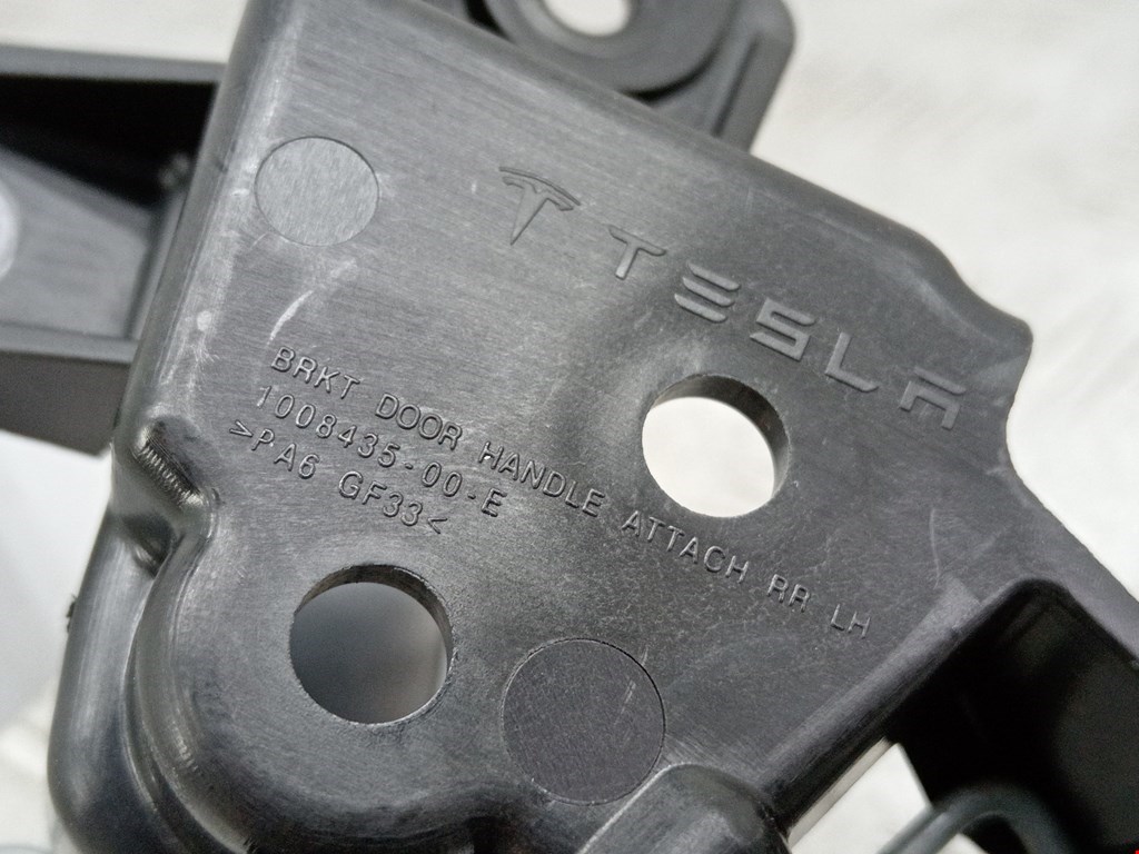 Ручка дверная задняя внутренняя левая TESLA Model S I 2012-н.в.