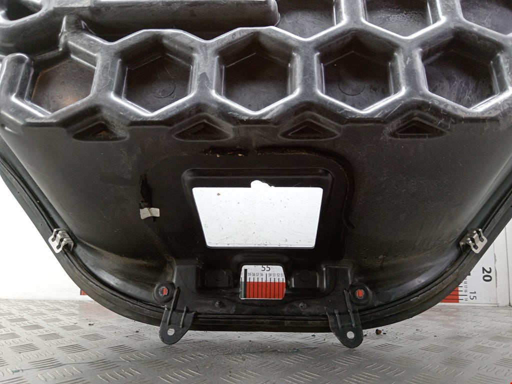 Бардачок TESLA Model S I 2012-н.в.