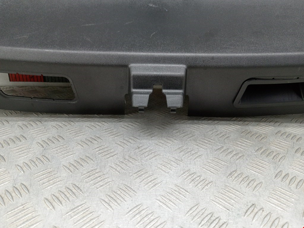 Обшивка крышки багажника TESLA Model S I 2012-н.в.