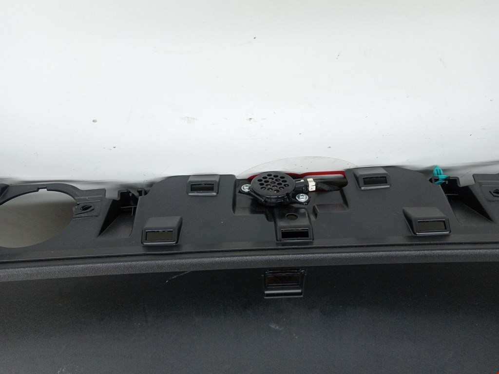 Обшивка крышки багажника TESLA Model S I 2012-н.в.