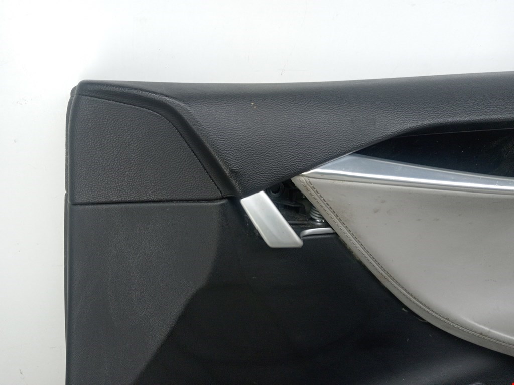 Обшивка двери передняя правая TESLA Model S I 2012-н.в.