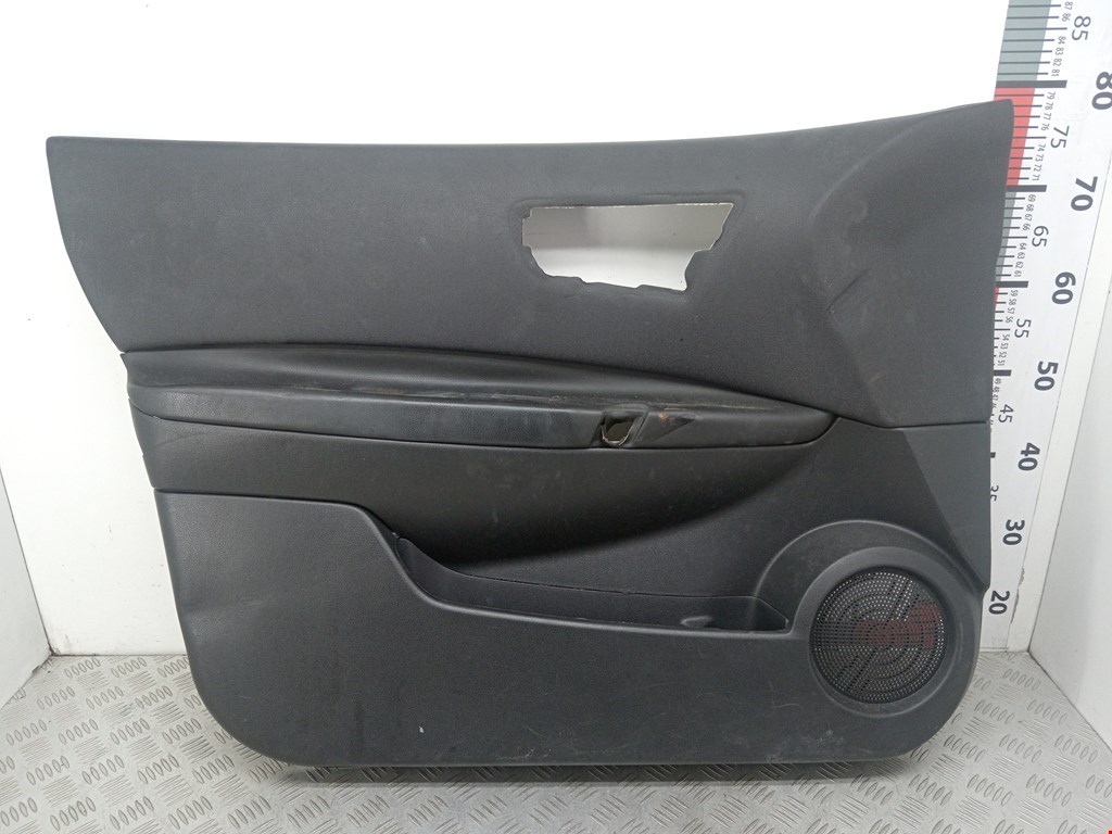 Обшивка двери передняя левая NISSAN Qashqai J10 2006-2013